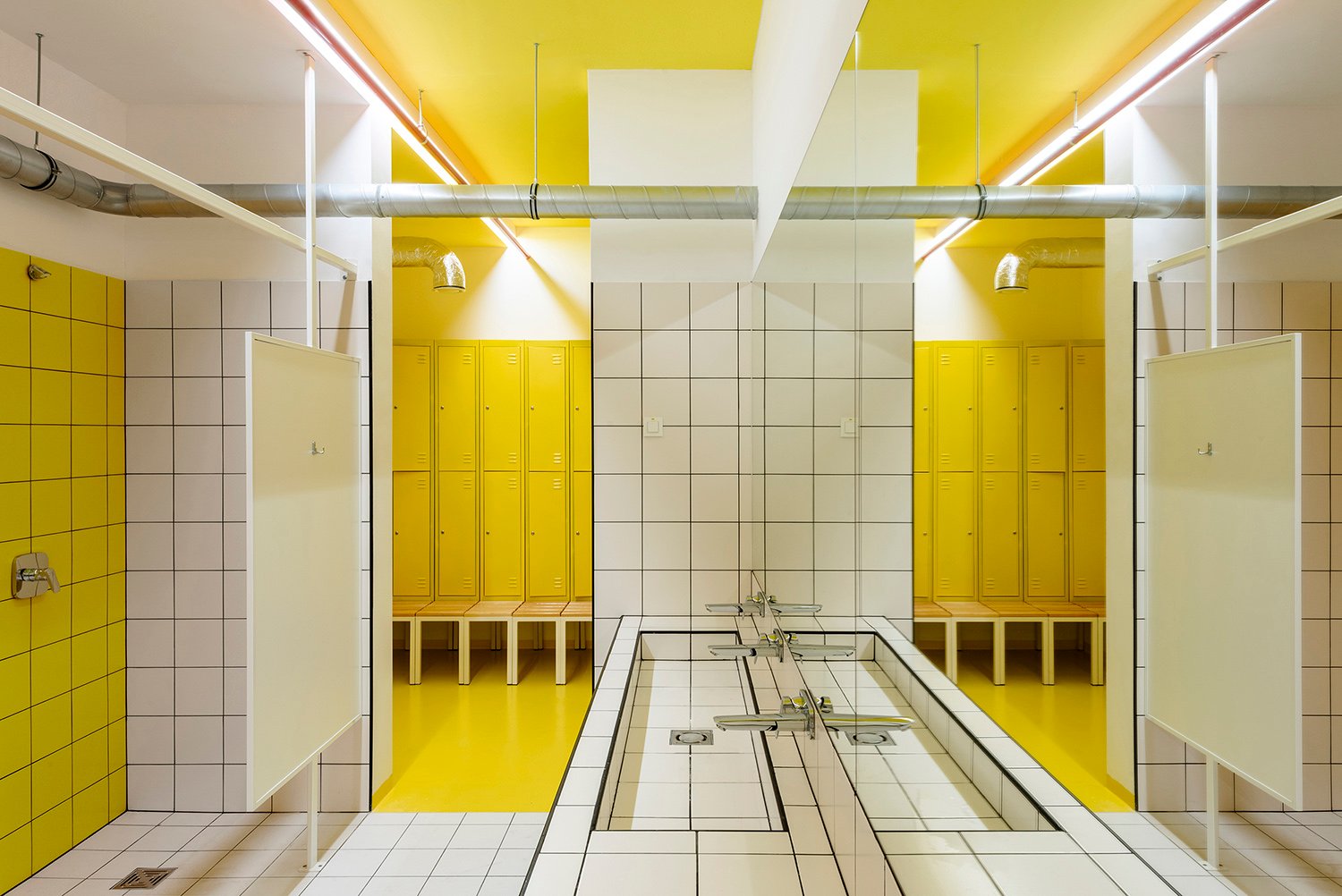 Locker rooms and showers | Bosnic+Dorotic