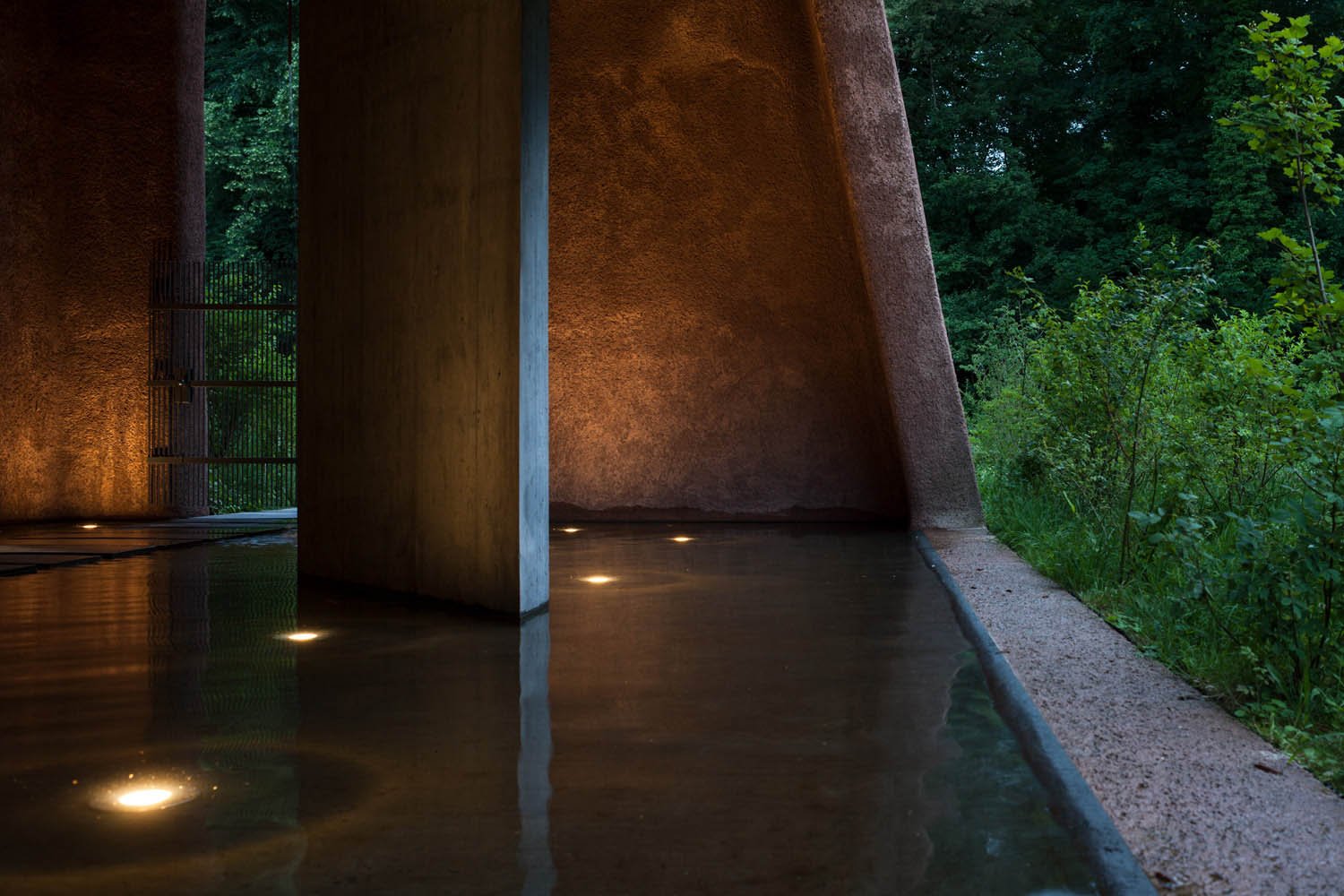 View of interior pool | Börje Müller