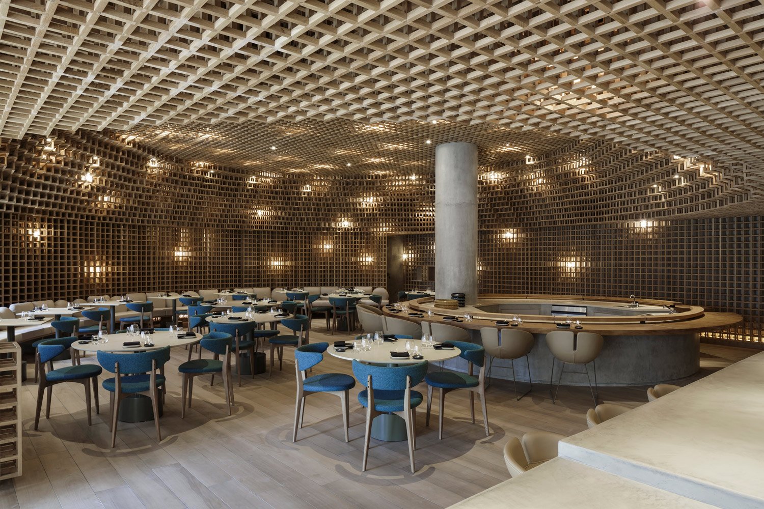 Kosushi Miami offers the complete experience of a vernacular japanese architecture combined with contemporary references. | Filippo Bamberghi