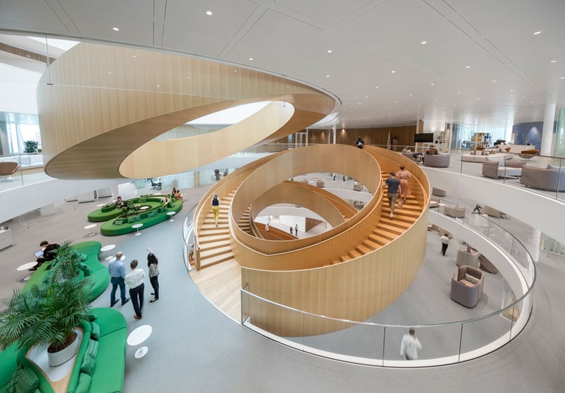 The interior is designed with as few structural constraints as possible: 4 service cores and 14 pillars support the structure of the building. | © 2019 / International Olympic Committee (IOC) / 3XN / IttenBrechbühl / MØRK, Adam - All rights reserved.