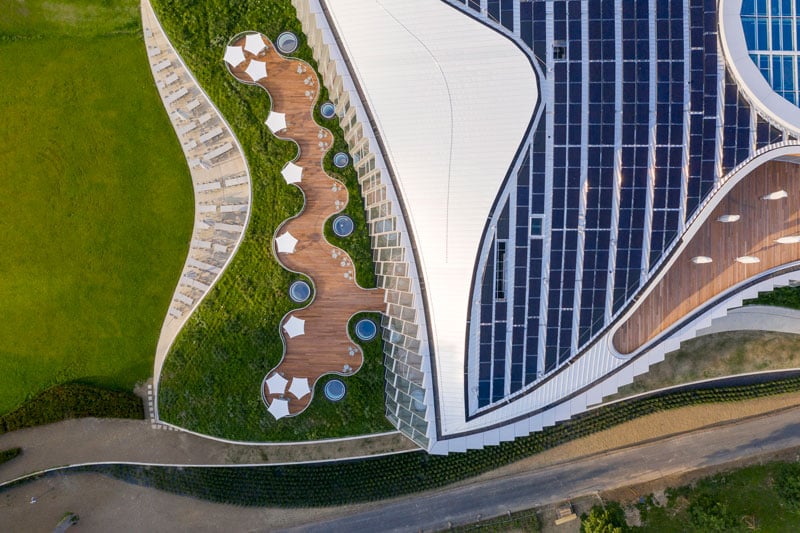 Solar panels contribute to electricity supply. | © 2019 / International Olympic Committee (IOC) / 3XN / IttenBrechbühl / MØRK, Adam - All rights reserved.