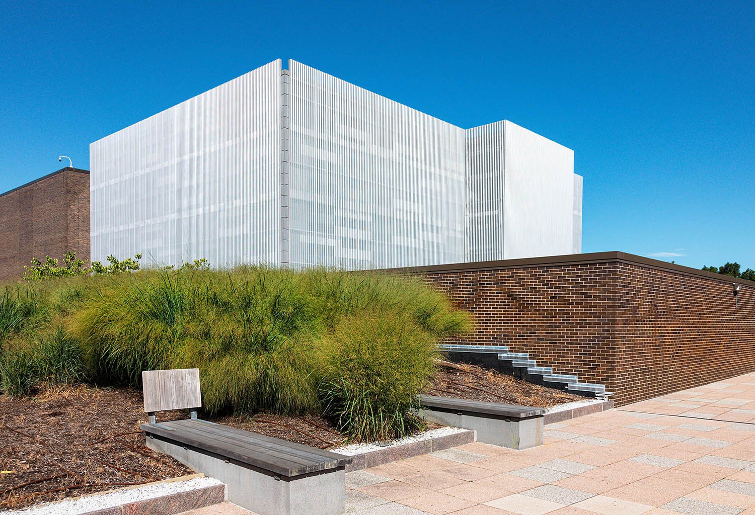Building exterior from plaza level | Copyright David Sundberg/Esto