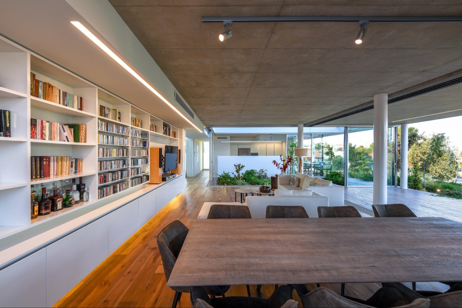 dinning/ sitting areas, landscape surrounds living spaces. | unseen views