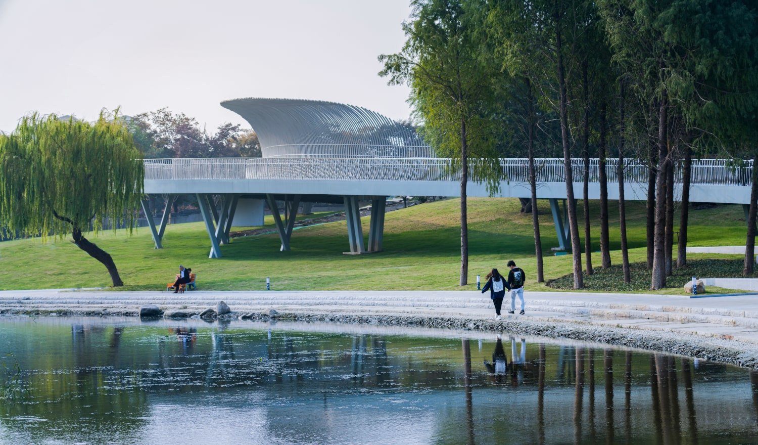 The western side pedestrian bridge | EADG