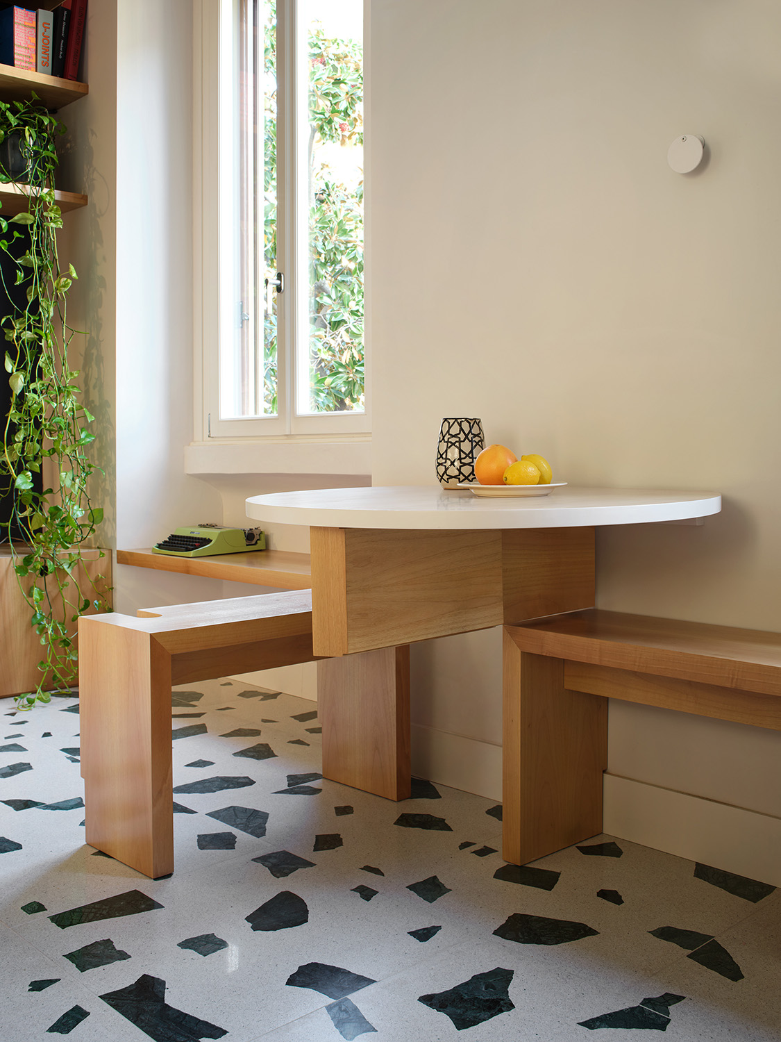 The small folding table. | Alberto strada