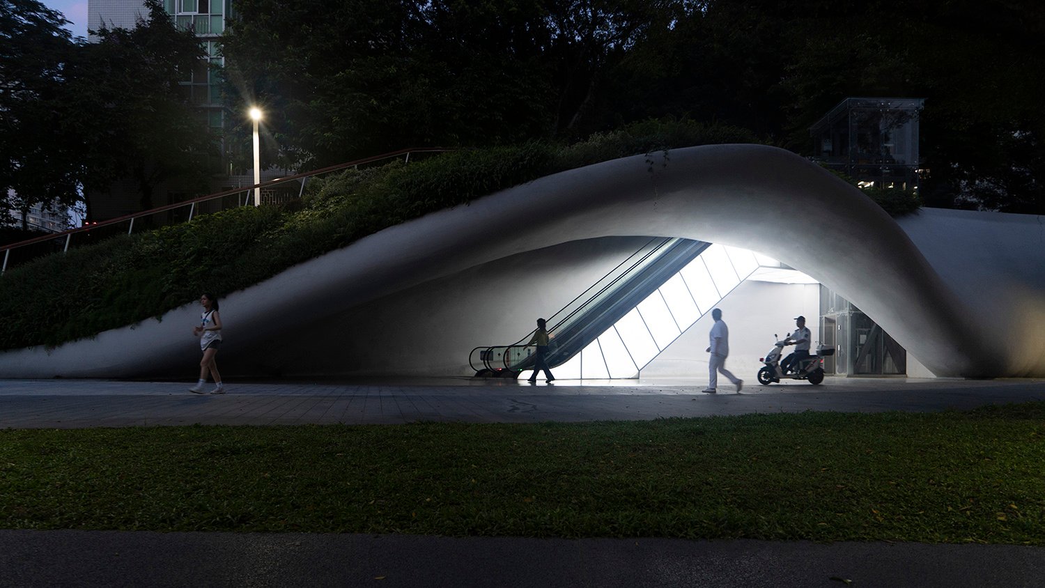 night view of east entrance | YuPei&Reform