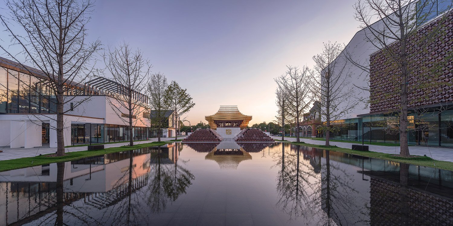 Central Plaza | © courtesy DSI by Senem Cennetoglu