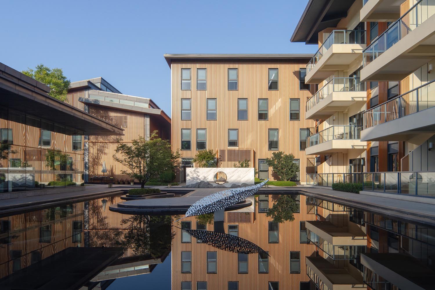 Hotel Courtyard 2 | Arch-Exist