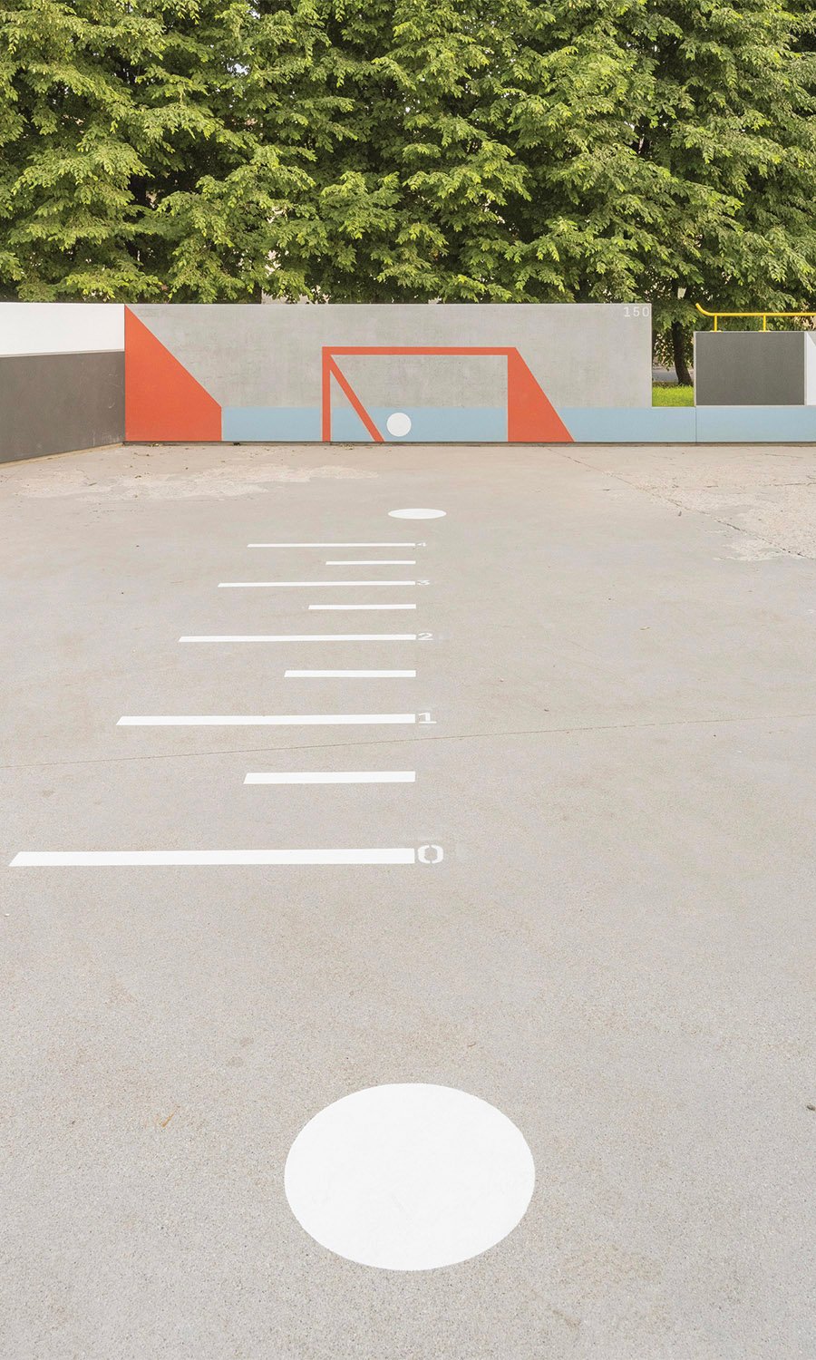 detail of the painted pattern on the wall and on the floor | Silvia Possamai