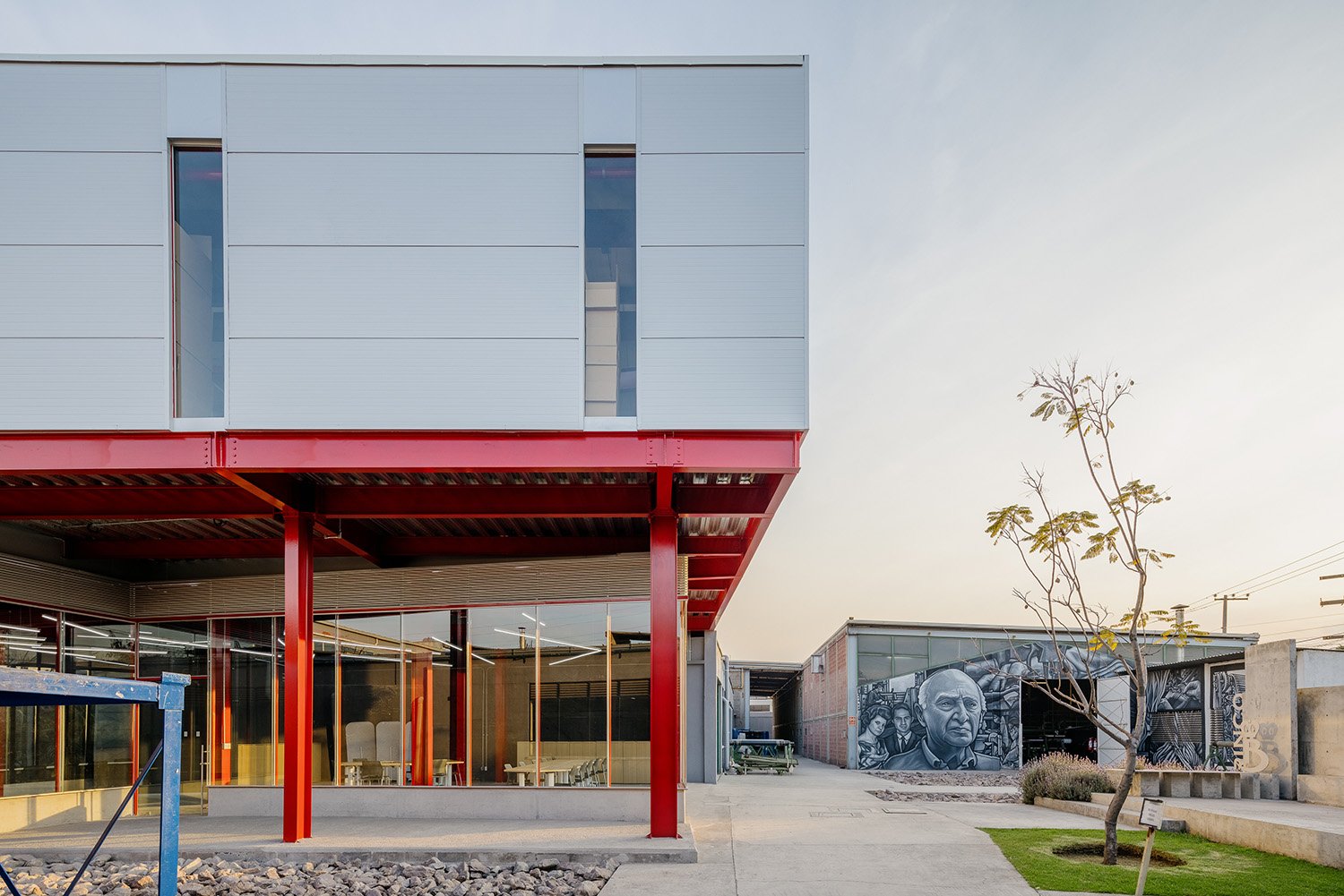 EB Workshops - Side Facade | Arturo Arrieta