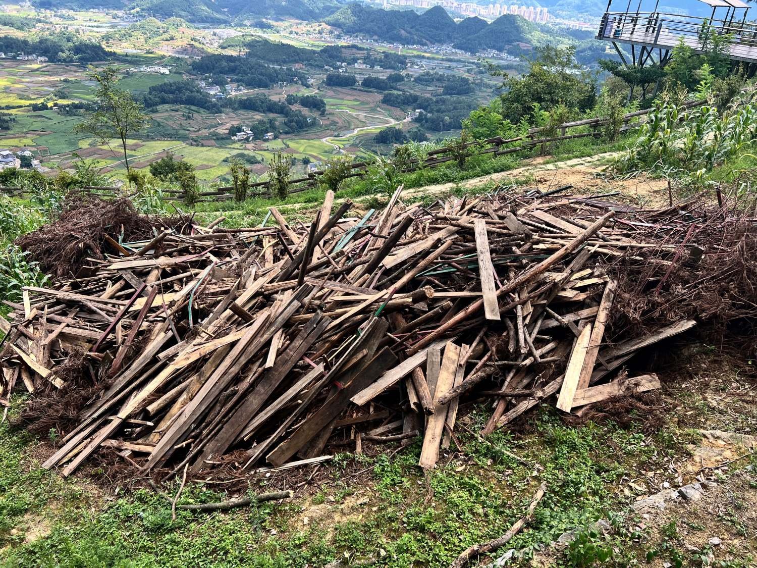 Discarded wood | Do Union