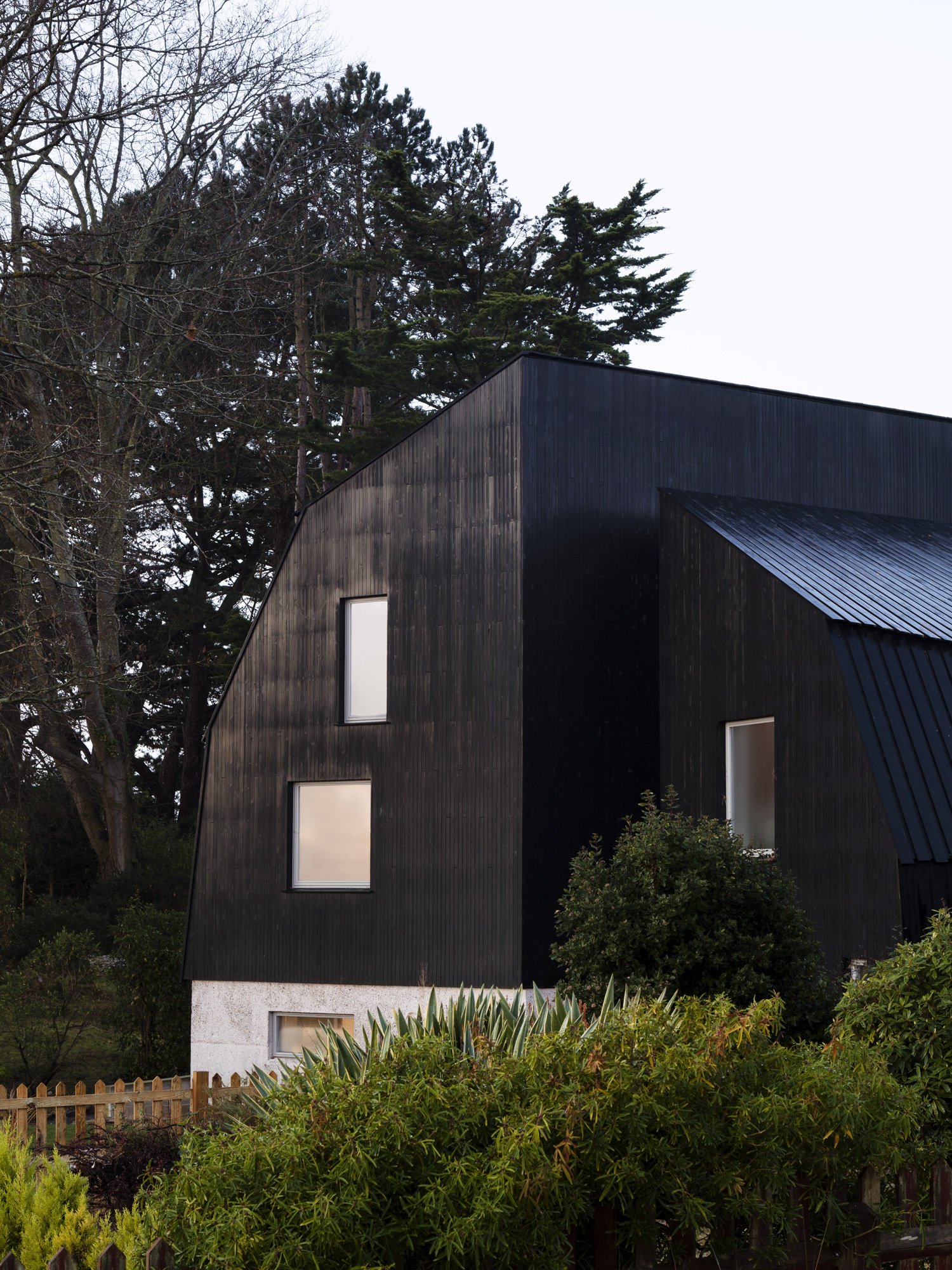 The Houseboat, Mole Architects | © Rory Gardiner