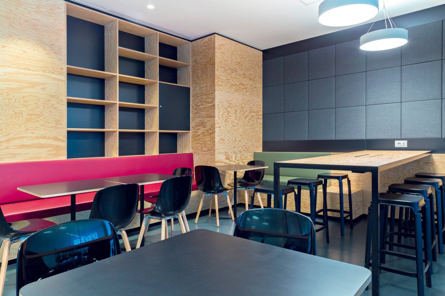 interior spaces of BNL- BNP Paribas headquarters 