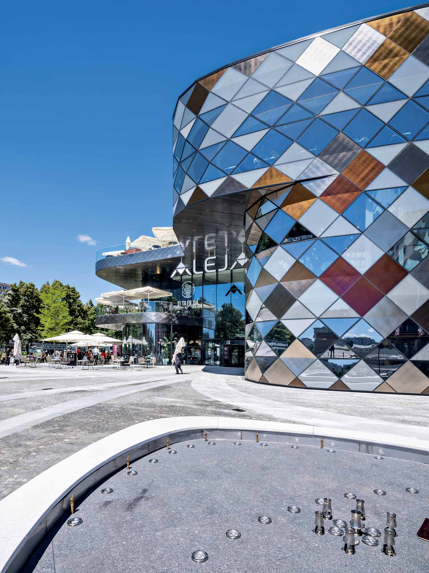 Aleja Shopping Center | Courtesy of Pichler projects