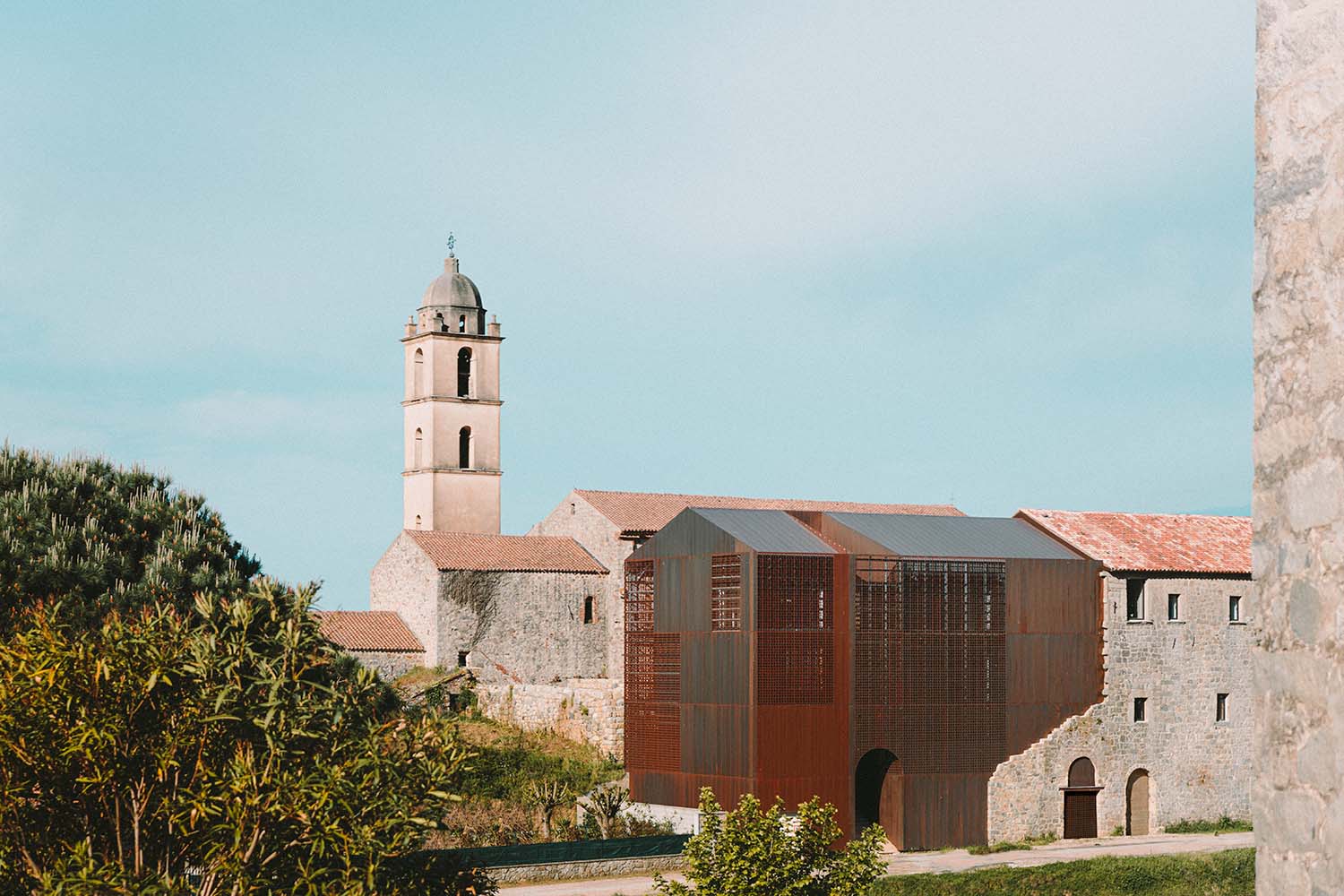 Convent Saint-François Sainte-Lucie di Tallano, Amelia Tavella Architects | ©Thibaut Dini, courtesy of Amelia Tavella Architects