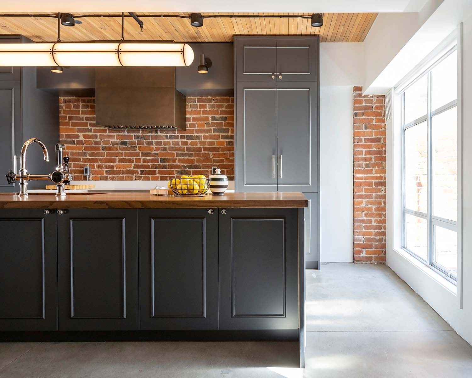 Loft-Style Apartment in Vancouver - Peter Wilds Design | © Janis Nicolay, courtesy of Peter Wilds Design