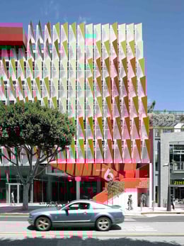 The garage serves several major local and tourist destinations with 750 parking spaces throughout eight above-ground and three subterranean levels.  | 