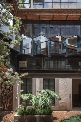 Central patio | Luis Gallardo / LGM Studio