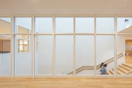 View showing atmospheric qualities of stairwell. | Kawasumi Kobayashi Kenji Photograph Office Co.,Ltd