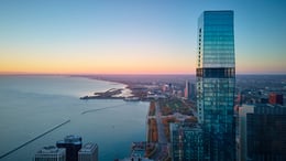 The double-height “blow-through” floor at level 83 allows wind to pass through the structure at a high point, alleviating structural pressure. | © Tom Harris