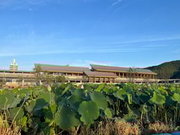 The lotus pond and the built project | Tanghua Architects