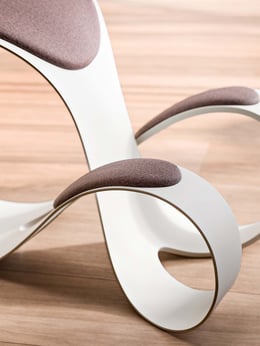 Moon chair: the color option White | courtesy of Quadrifoglio Group