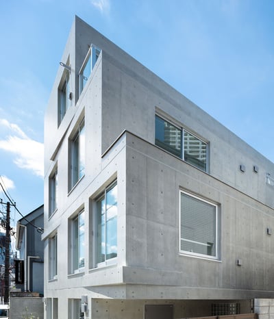 ESCENARIO MEGURO HANABUSAYAMA, inspired by the geological layers