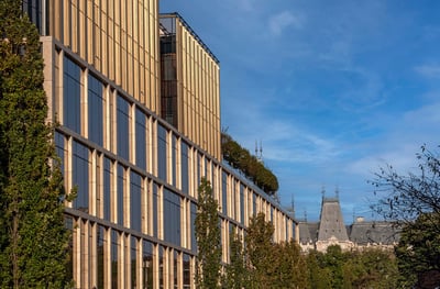 Palas Campus, a three layers facade