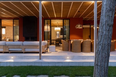 VILLA B, a contemporary home rooted in the spirit of the Tuscan landscape