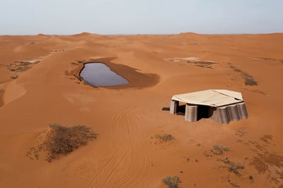 Desert Ark provides shelter and supporting facilities for tree planting volunteers in the Tengger Desert (China)