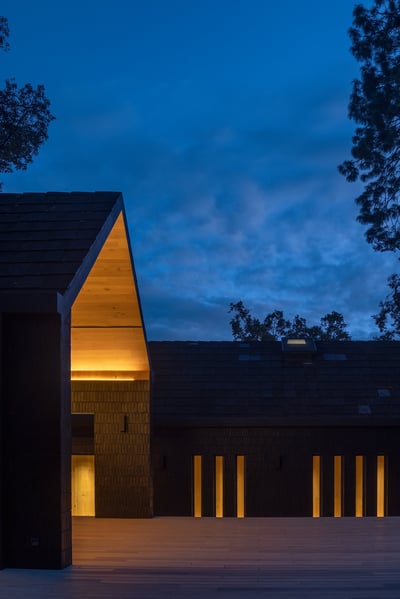 Las Nubes, a contemporary forest retreat in Valle de Bravo