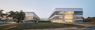Nuovi spazi per Sophysa, tra architettura e corpo umano