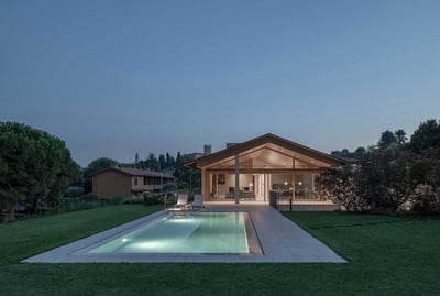 Casa in Brianza: Traditional Style in a Contemporary Villa