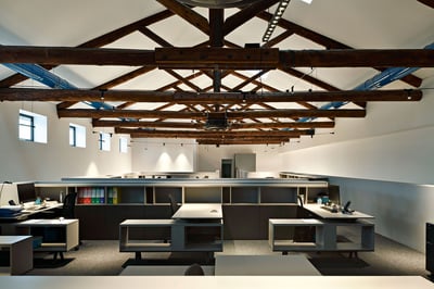 Minimalist Light Geometries