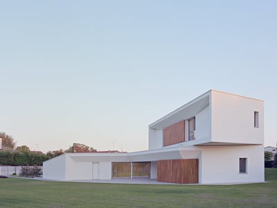 Z-shaped villa