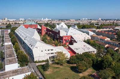 Ilot Queyries: A Sculptural Residential Complex