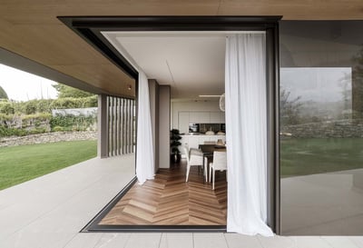 She house: a villa with views over Turin