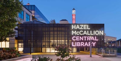 Hazel McCallion Central Library: Una biblioteca per il presente e il futuro