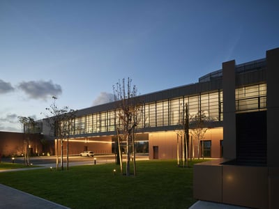 Headquarter PharmaNutra, la cultura del benessere che passa attraverso l’architettura