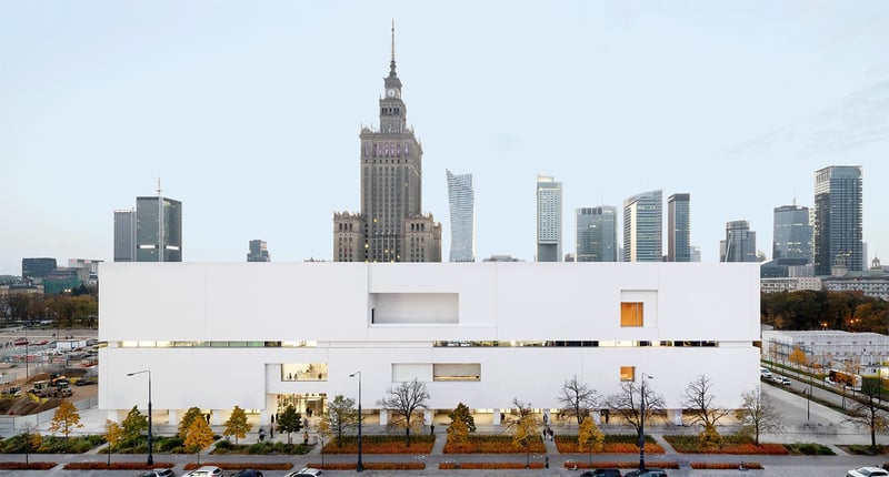 Il Museo d'Arte Moderna di Varsavia, un palcoscenico per l'arte polacca
