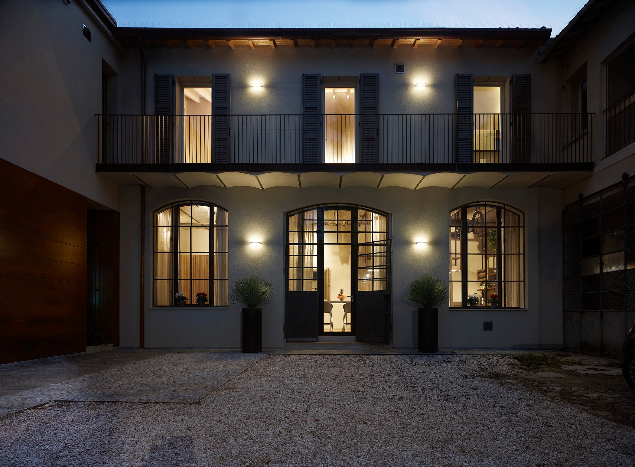 Casa Gottardi: a home with industrial elegance
