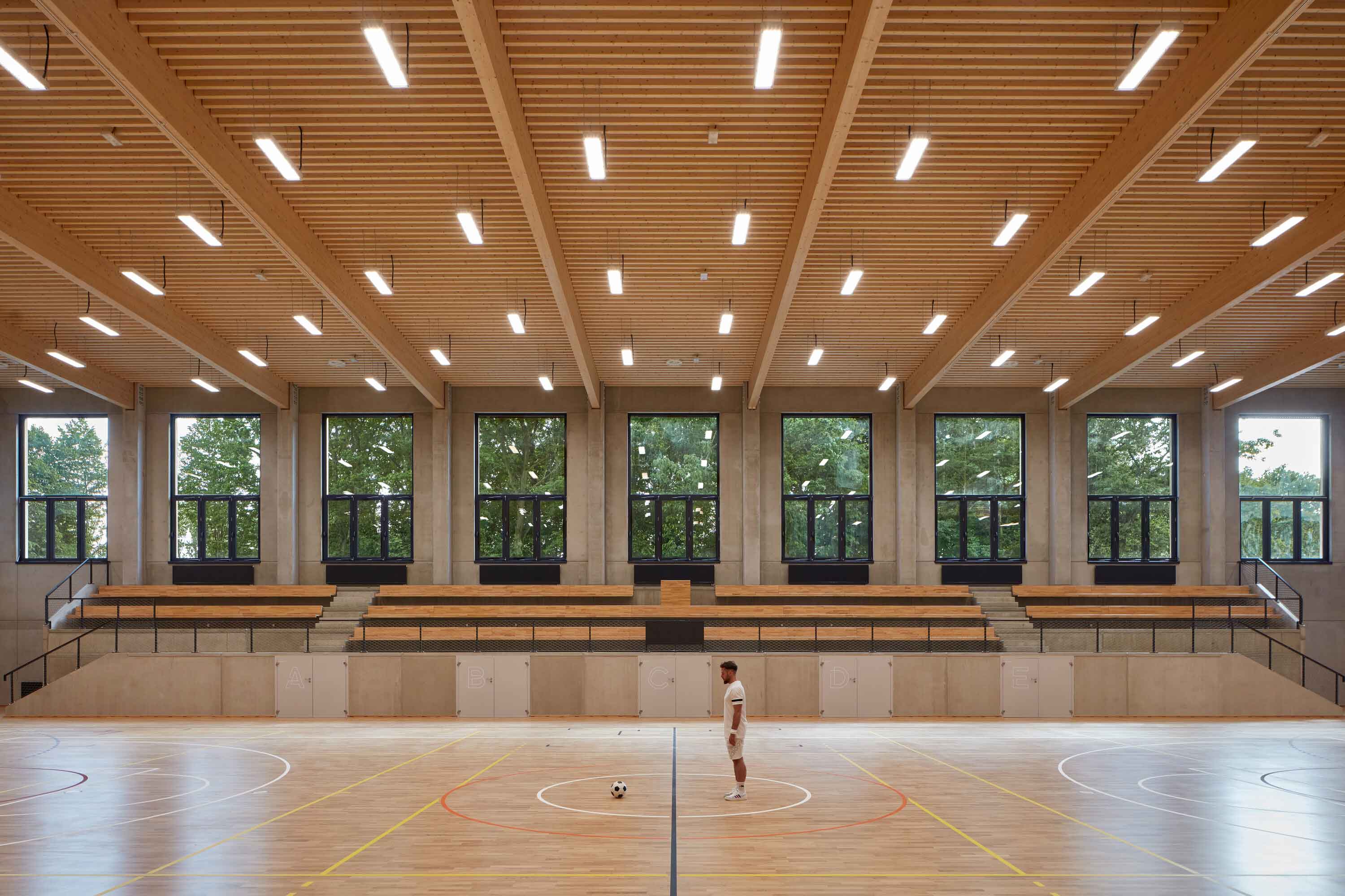 An ultra-sustainable sports centre in Borky, on the Elbe river