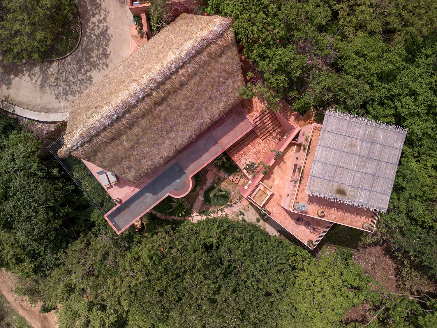 Casa Rosada - Productora © Roberto Cuevas, courtesy of Productora